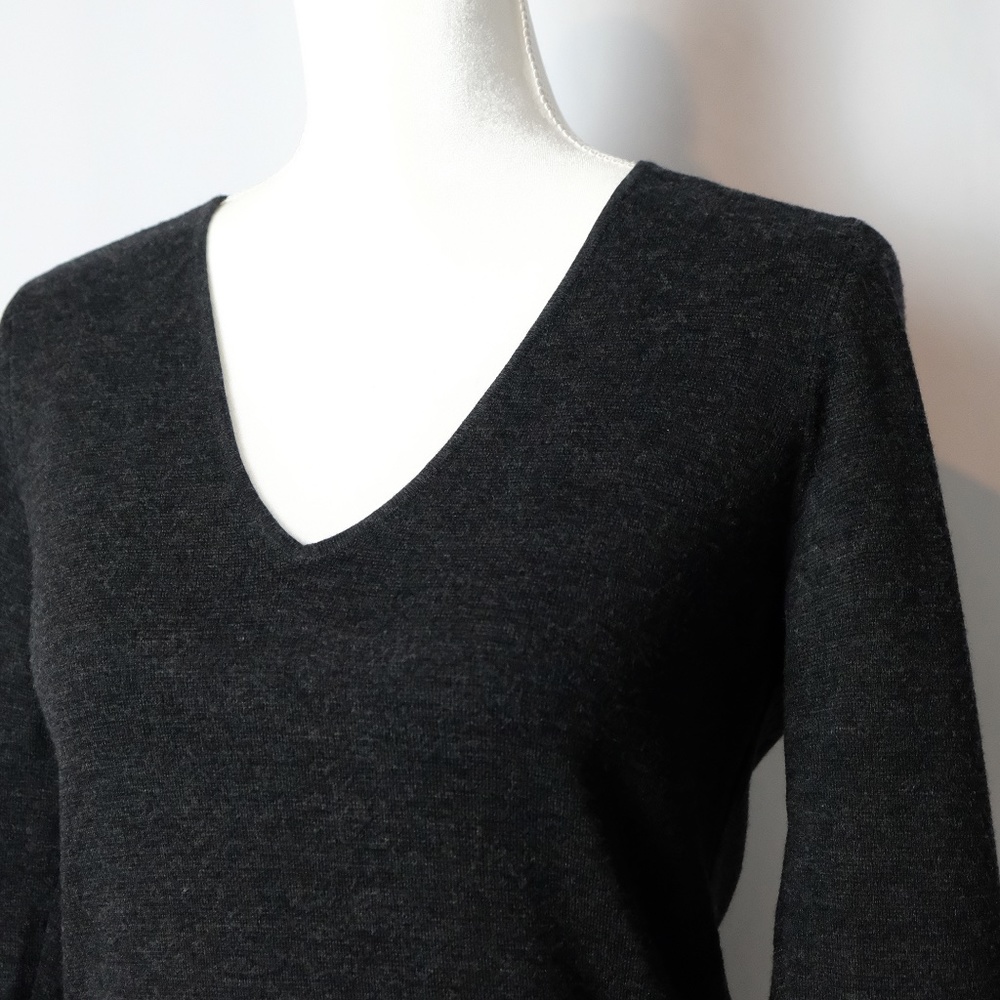 Theory Gray Wool V-Neck Career Work Dress Medium - Picture 2 of 8
